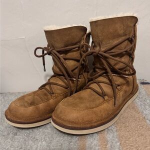UGG Brown Shearling lined Winter Boots